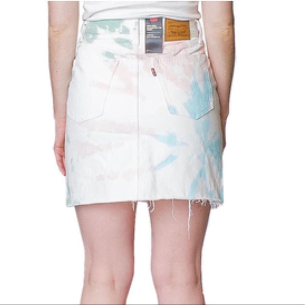 Levi’s Premium Tye-dye high-rise skirt 🌸🌸🌸 - Picture 5 of 10